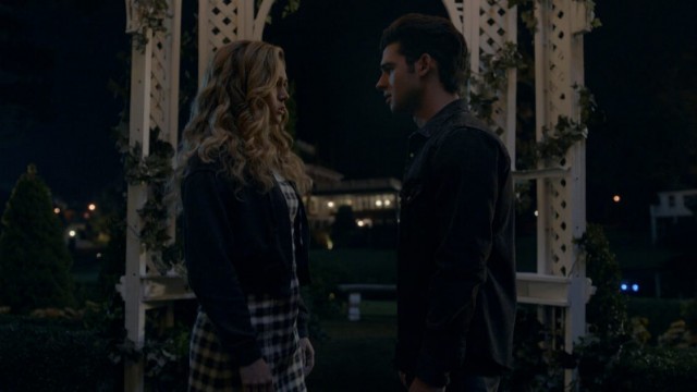 Click to watch 'Frenemies - Chapter Four...' (popup) Stargirl